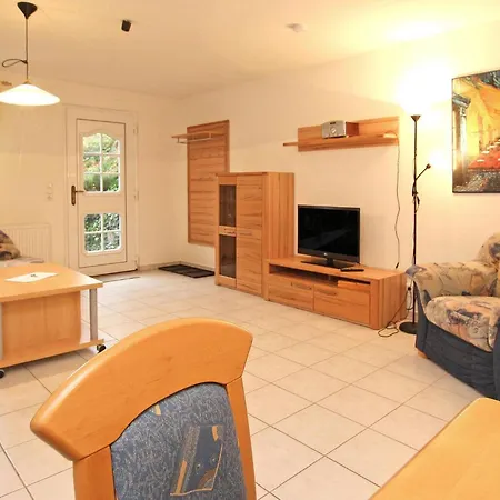 Appartamento Awesome In With Kitchen